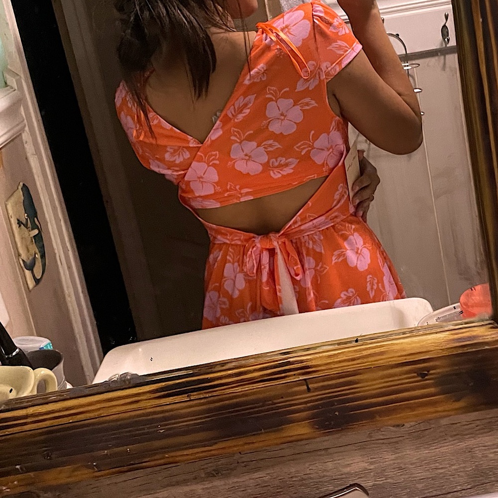 Dress - Picture 5 of 5